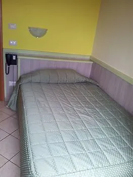 Hotel Arco Romana 3*