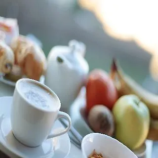 Hotel Arco Romana
